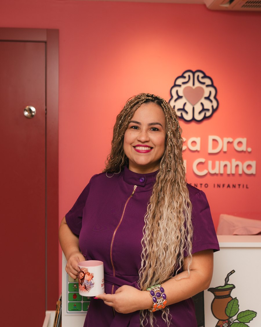Profissional da equipe: Dra. Bruna Cunha